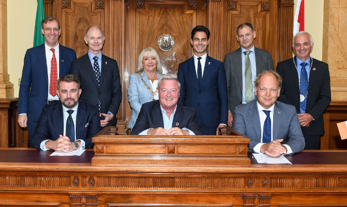 EIH2, the Port of Cork and the Port of Amsterdam ink green hydrogen agreement | 4C Offshore