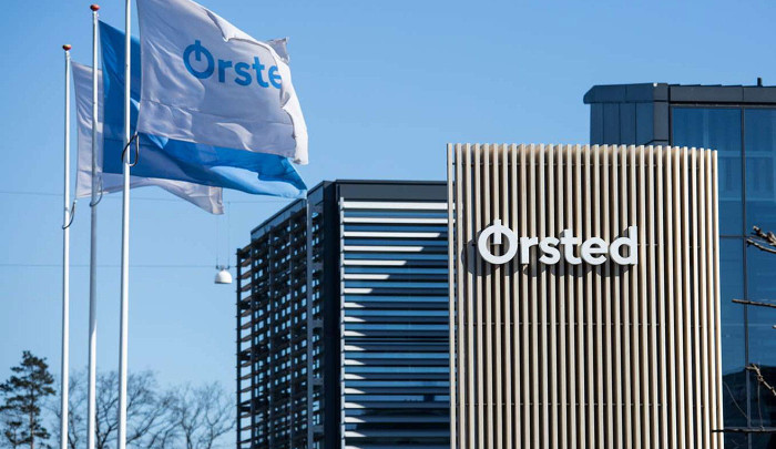 Offshore wind farm divestments lift Ørsted's profits