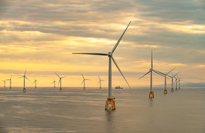 SSE record breaking investment bolsters renewable energy with £40bn funding