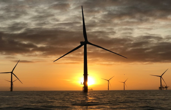 Eversource starts shedding offshore wind interests, with $625 million Ørsted deal